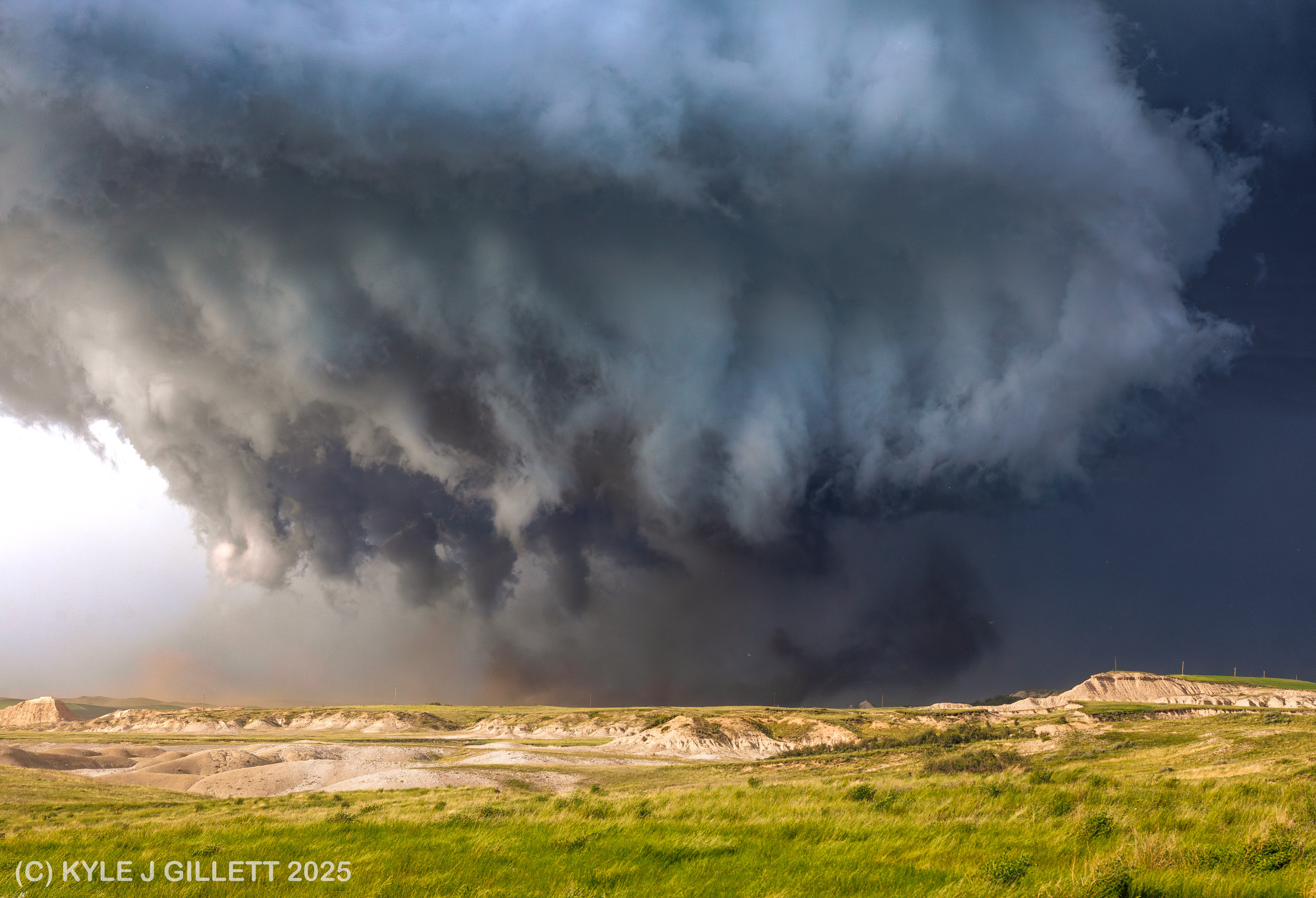 More consolidated multi-vortex structure moments later.