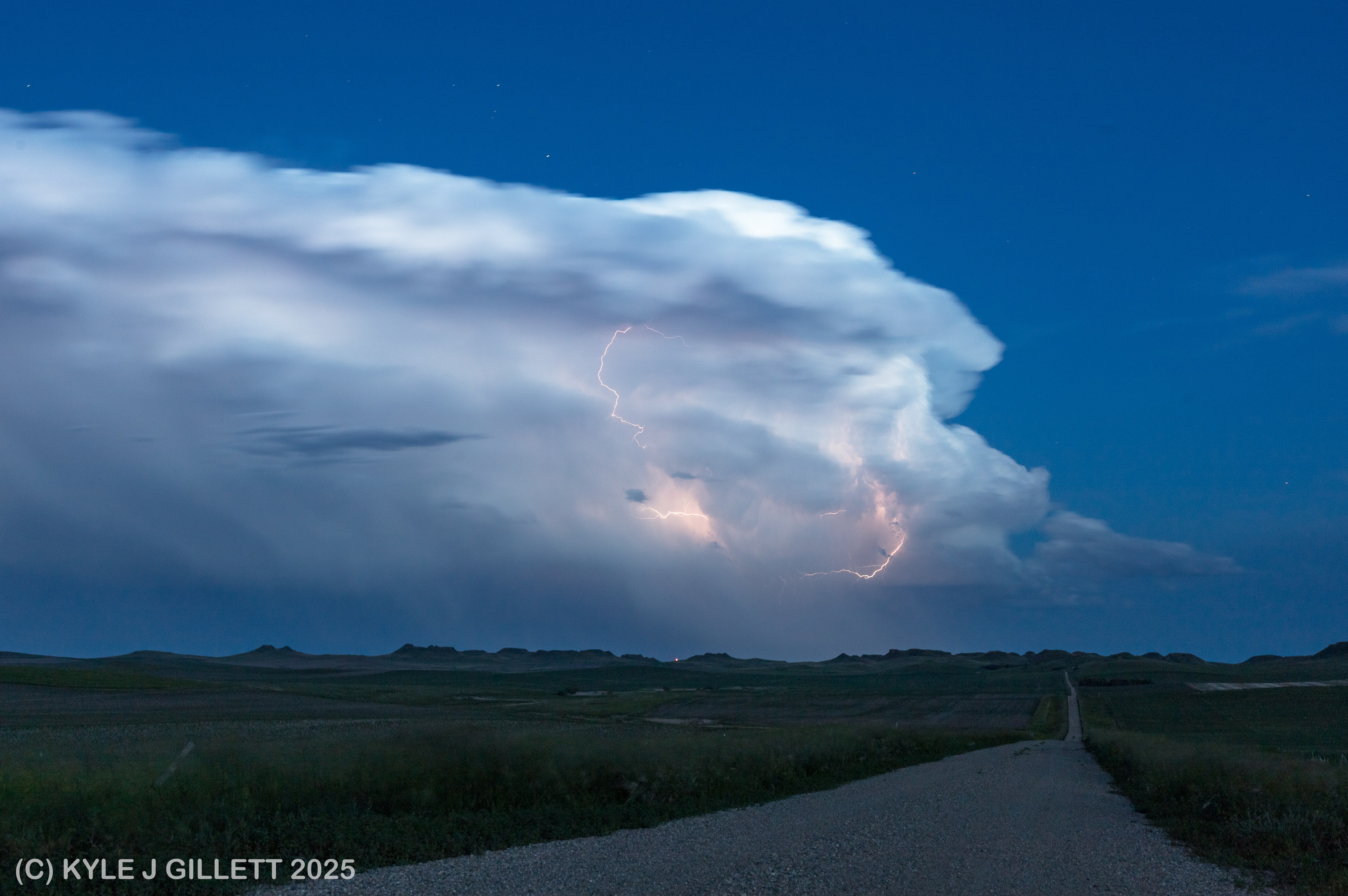 The supercell continuing southeast toward the North Dakota–South Dakota border.